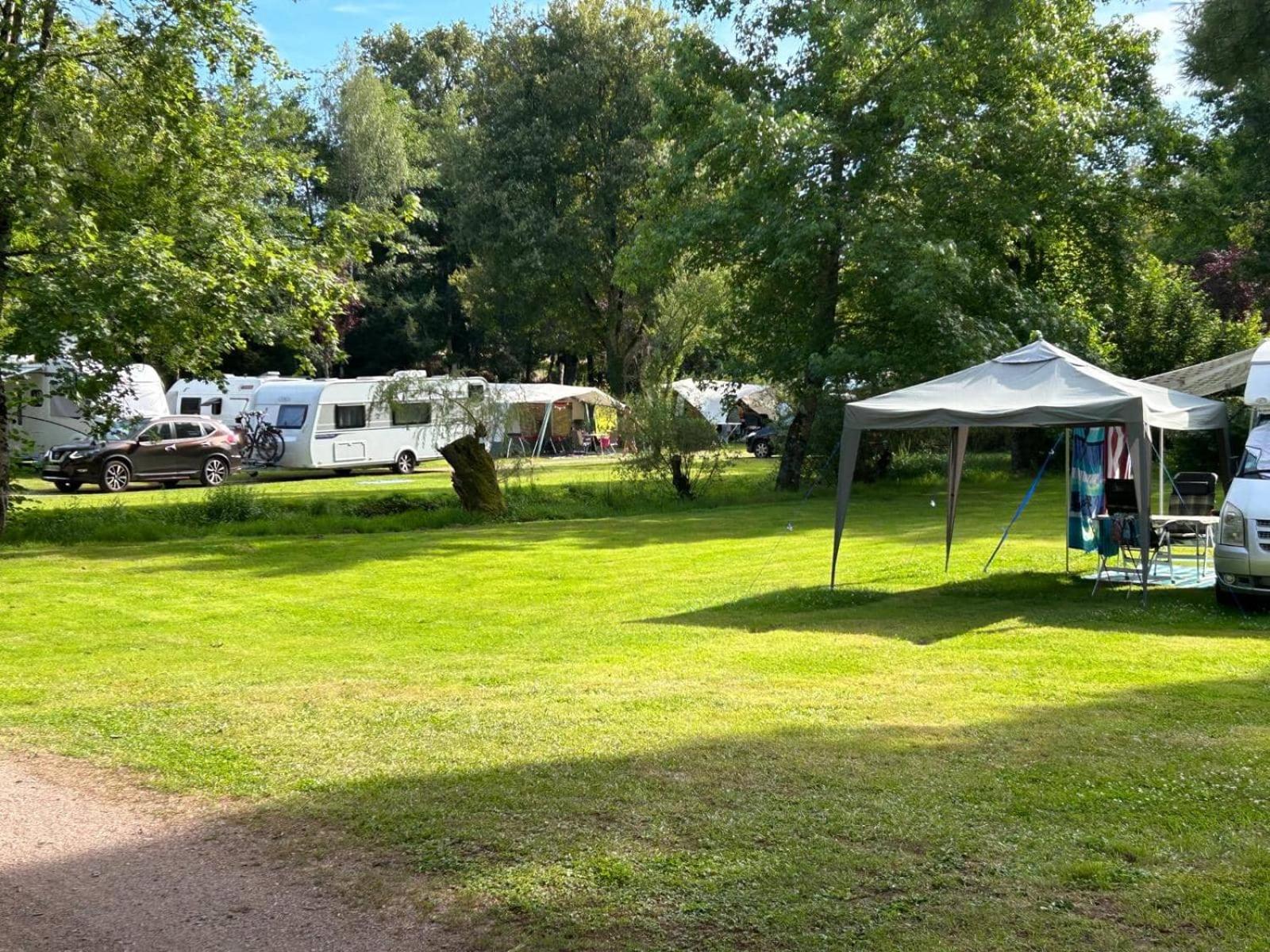 Camping Des Bains Saint-Honoré Kamer foto
